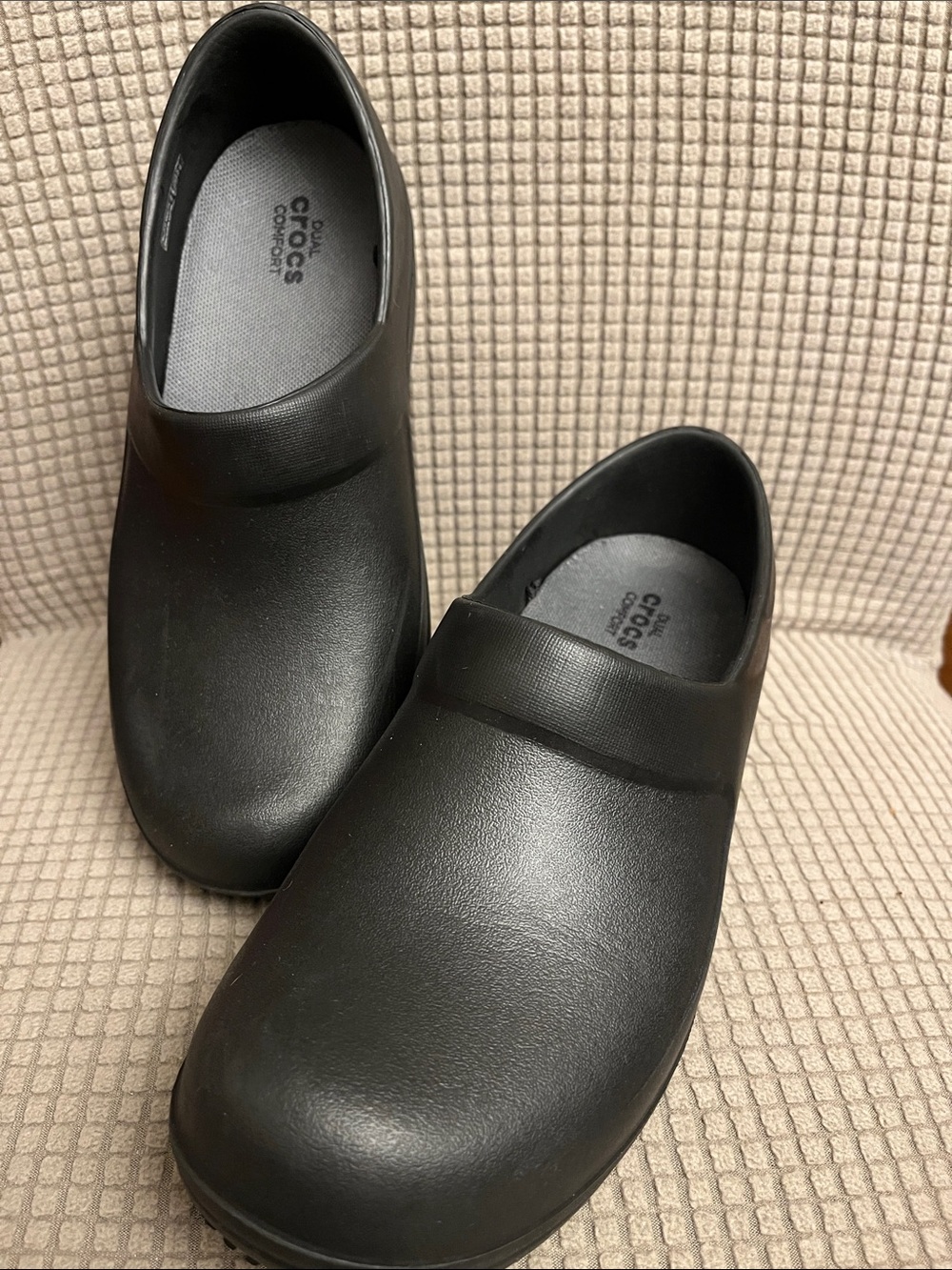 CROCS Black Professional Dual Comfort Slip Resistant Work Clogs Women’s 6